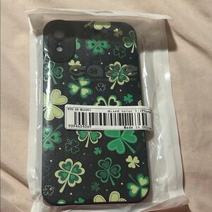 iPhone Case with Green Clover Design I phone 10 XR